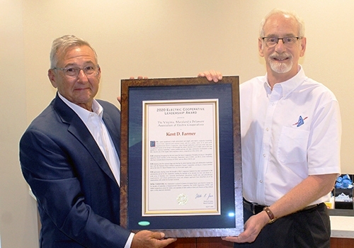Kent Farmer Receives Electric Cooperative Leadership Award