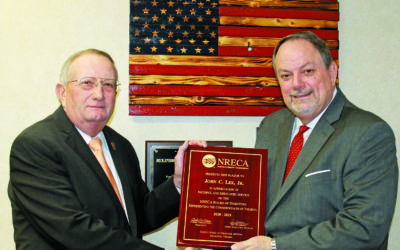 Lee Recognized for Service by NRECA Board